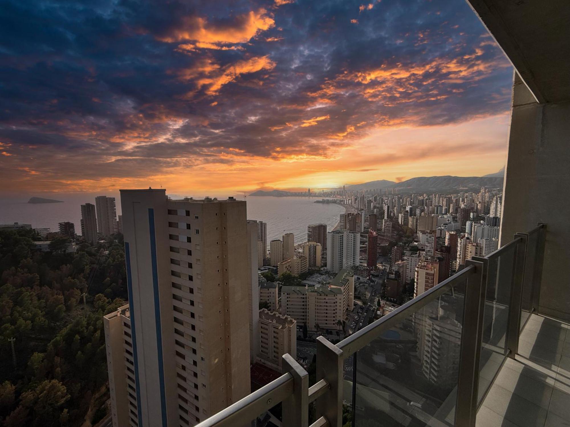 Beautiful Apartment Near Beach With Panoramic Sea-View Benidorm Exterior foto
